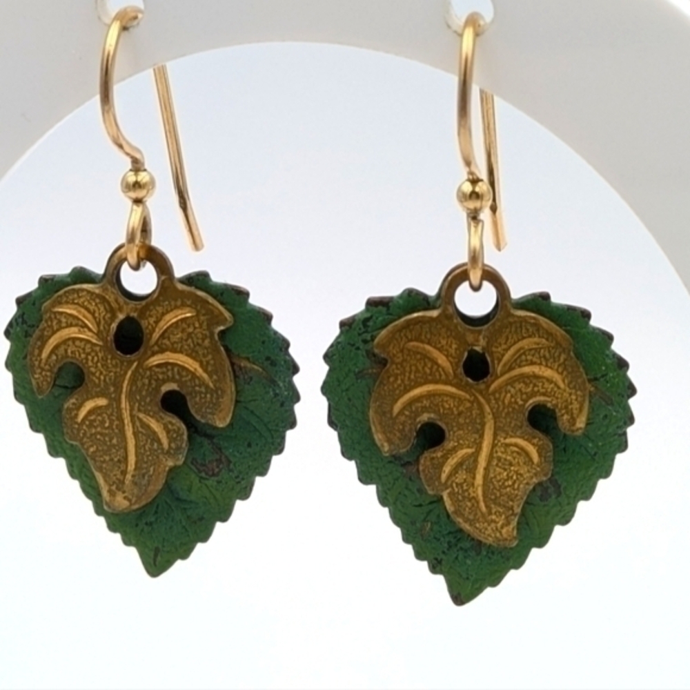 5/25$   Vintage dangle leaf earrings